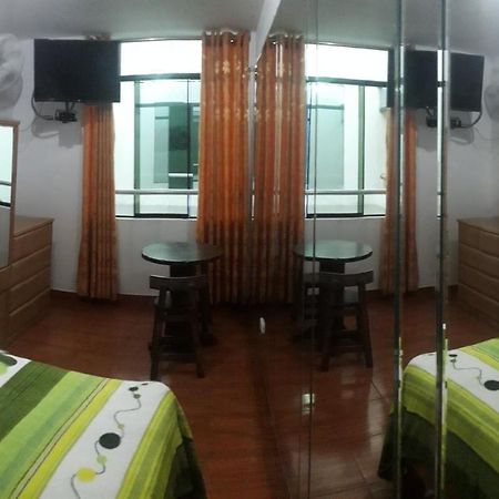 Hostal Suenos Lima Bagian luar foto