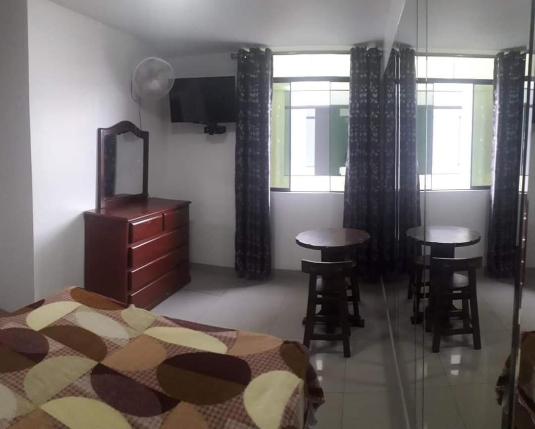 Hostal Suenos Lima Bagian luar foto