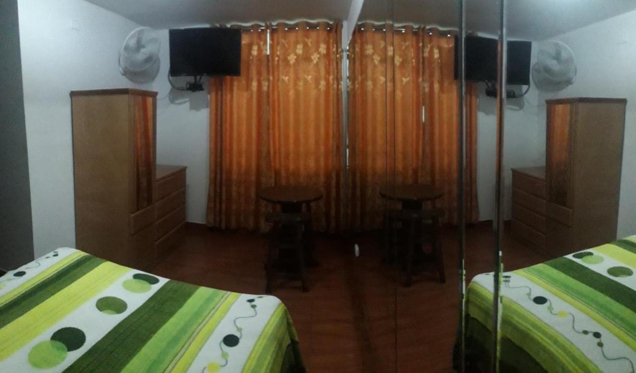 Hostal Suenos Lima Bagian luar foto