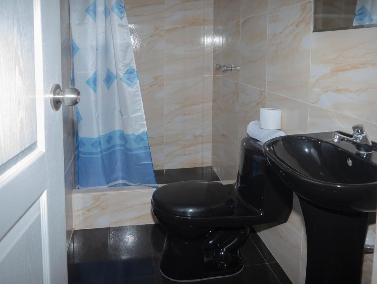 Hostal Suenos Lima Bagian luar foto