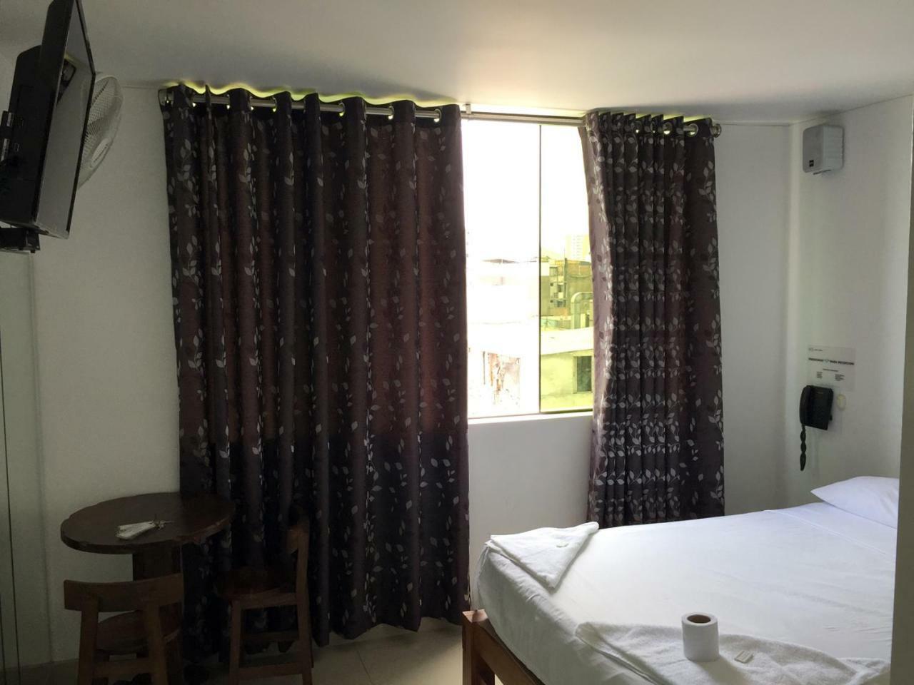 Hostal Suenos Lima Bagian luar foto