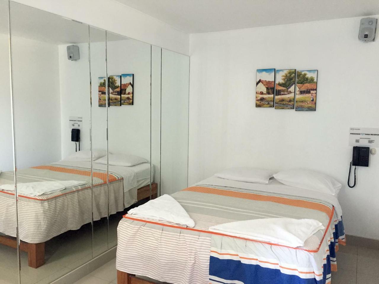 Hostal Suenos Lima Bagian luar foto